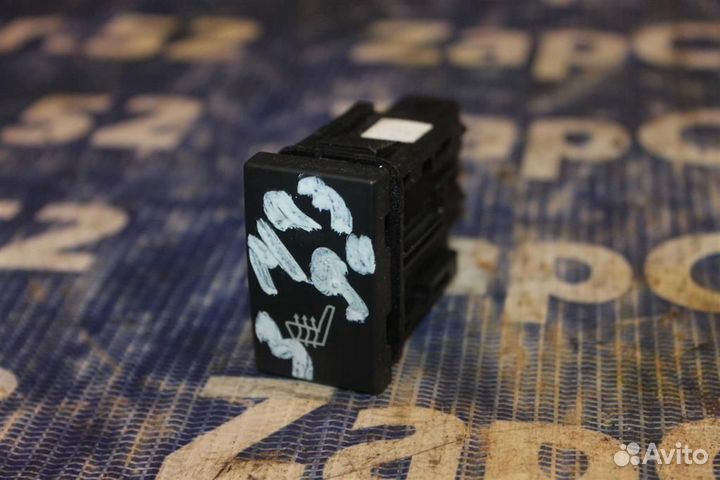 Кнопка обогрева сидений Мазда 3 BK бк