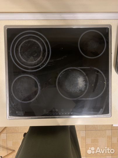 Варочная панель Hotpoint Ariston