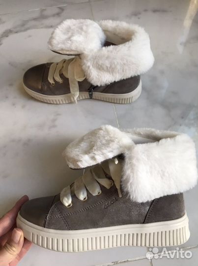 Новые ботинки Geox р. 33