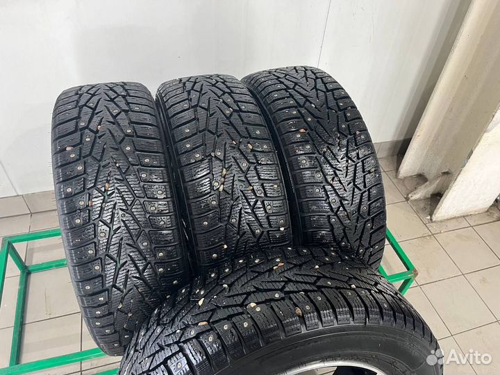 Nokian Tyres Nordman 7 SUV 215/65 R16