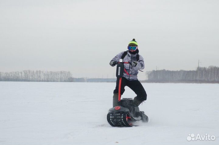 Мотосноуборд спортивный