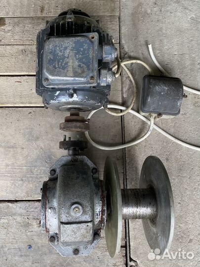 Лебедка для подъема лодки