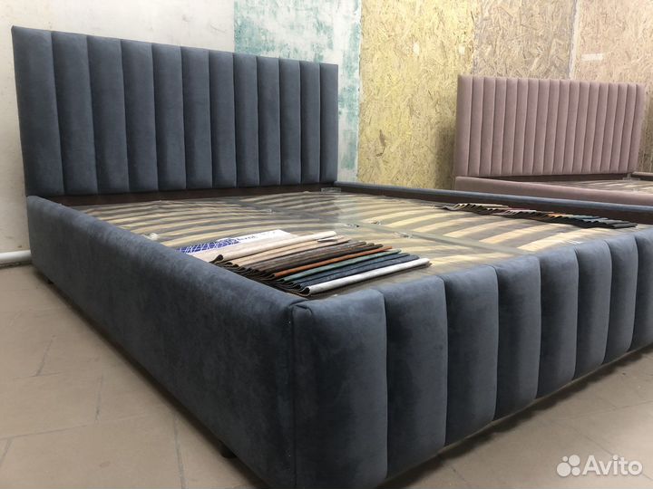 Кровать двуспальная с коробом для белья