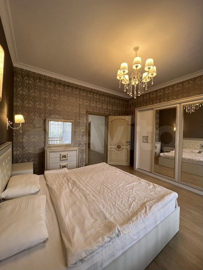 3-к. квартира, 114 м², 5/12 эт.