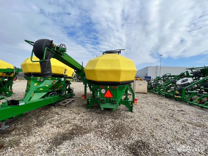 Бункер John Deere 1910, 2021