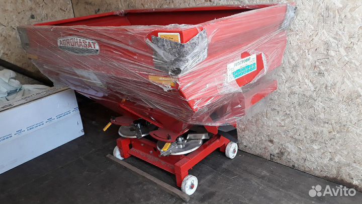 Разбрасыватель удобрений Agrohasat AHTC-1000, 2023
