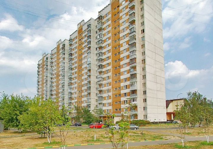 2-к. квартира, 54,6 м², 1/17 эт.