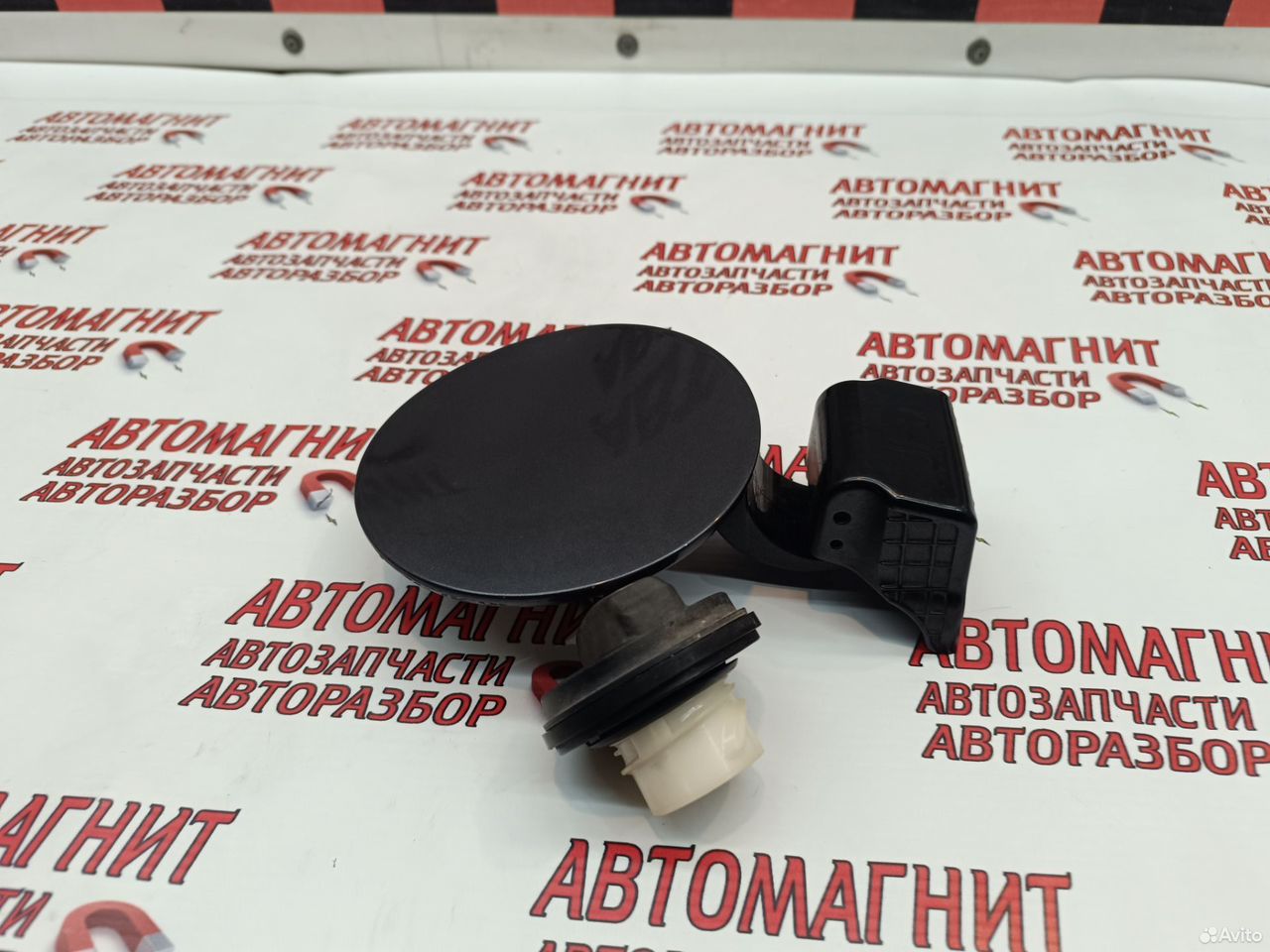 Лючок бензобака Киа Оптима 4 JF круглый