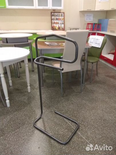 Вешалка костюмная