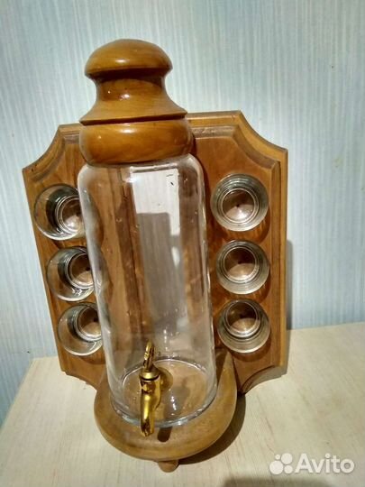 Бутыль с краном, 6 рюмок