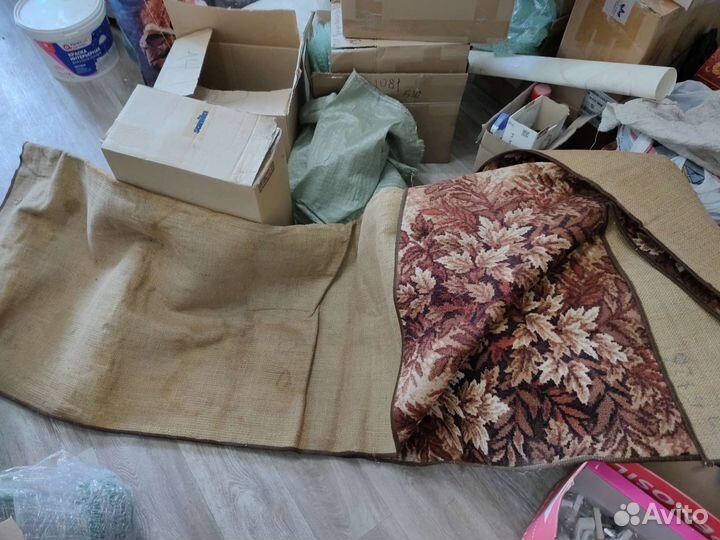 Ковер коричневый большой