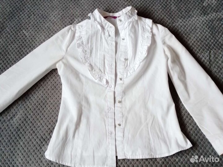 Школьная блузка белая