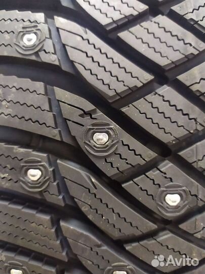 Goodyear UltraGrip Arctic 2 215/50 R17