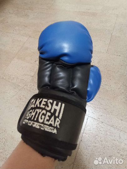 Перчатки для рукопашного боя