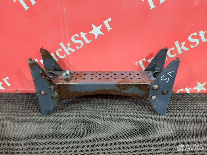 Траверса рамы поперечная