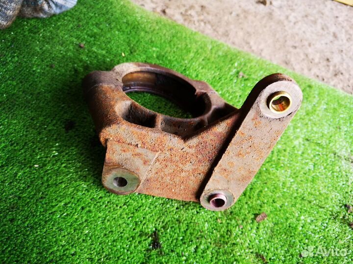 Кронштейн промежуточного вала для volvo XC90 02-н