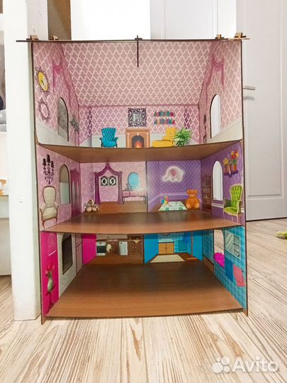 Большой кукольный домик деревянный