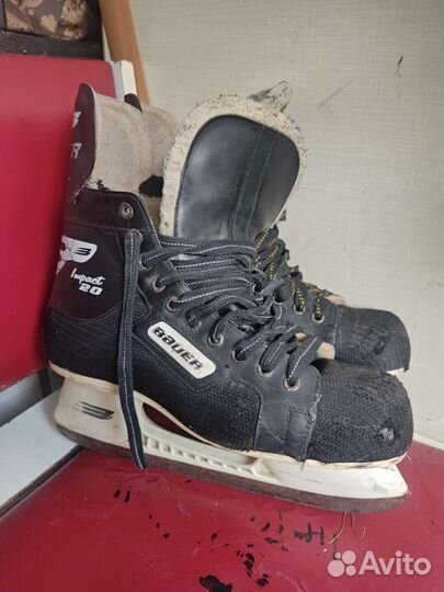 Хоккейные коньки bauer