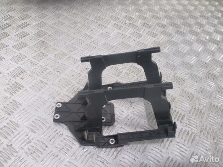 Кронштейн торпедо Mercedes-Benz A9405400240