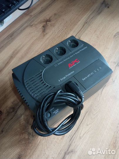 Ибп APC Back UPS ES 525