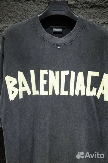 Футболка Balenciaga