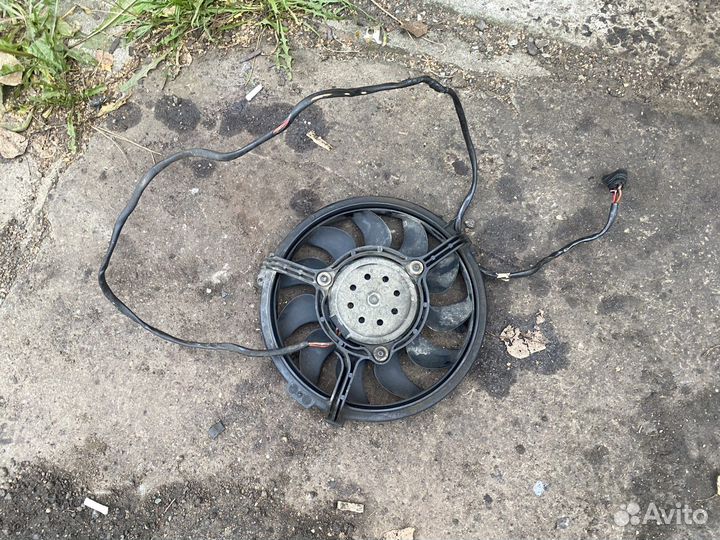 Вентилятор VW Passat B5