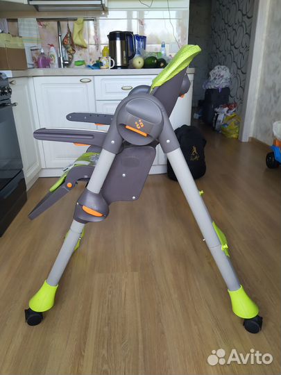 Детский стул со столиком