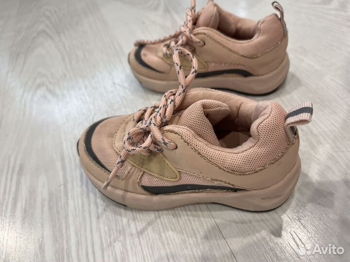 Кроссовки для девочки 22