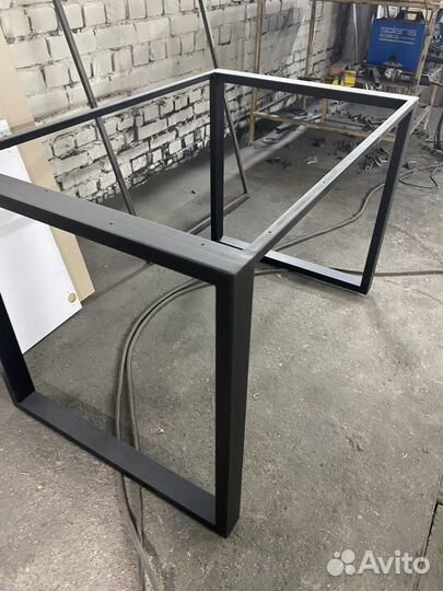 Подстолье лофт