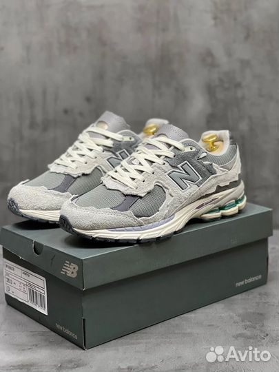 Кроссовки new balance 2002r