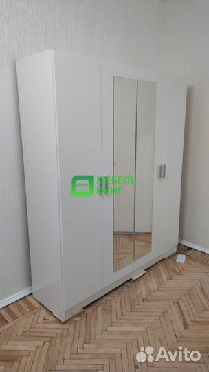 Шкаф распашной с зеркалом