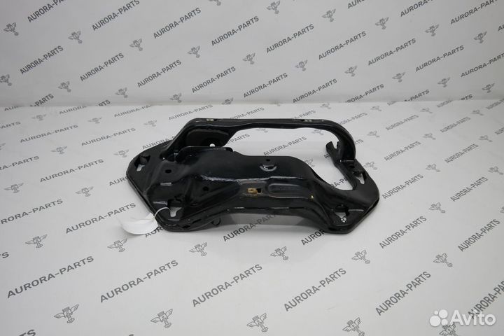 Кронштейн BMW X6 E71