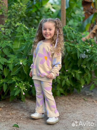 Костюм Zara на девочку 98,104,110,128