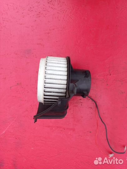 Моторчик печки Opel Astra H