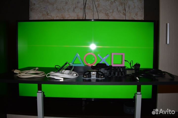 Комплект PlayStation 4 Pro + PlayStation VR v2