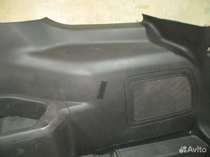 Обшивка багажника Ford Explorer 5 (U502)