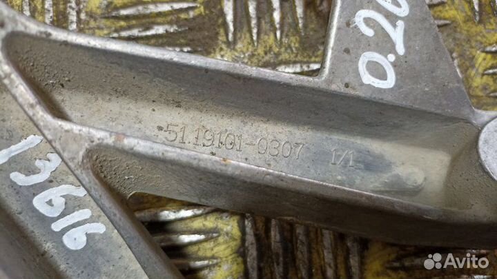 Кронштейн генератора Man Tga Tgs Tgx TGS D2066LF36