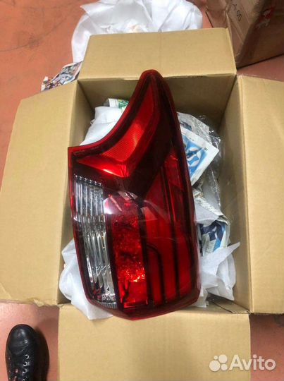 Продам задний светодиодный левый фонарь на