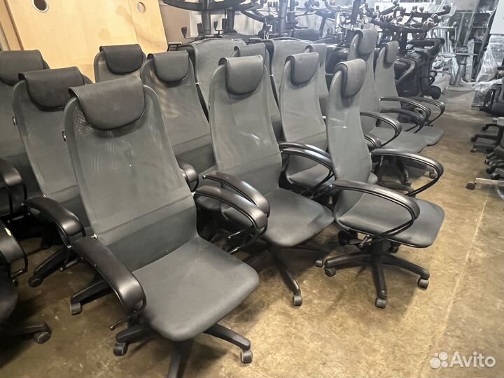 Компьютерное кресло metta