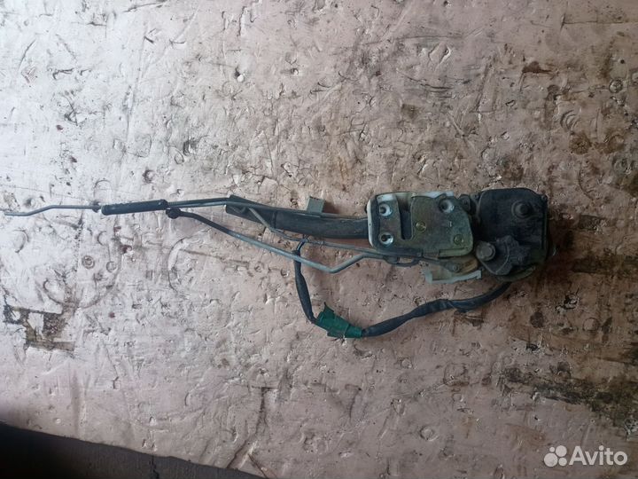 Замок двери передний левый Rover 45 седан