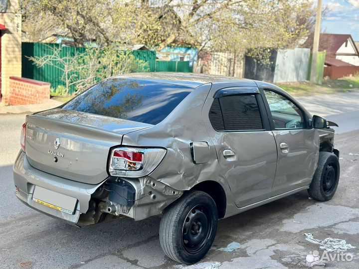 Renault Logan 1.6 МТ, 2014, битый, 88 000 км