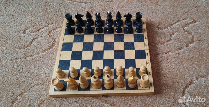 Шахматы деревянные СССР и домино. Доставка