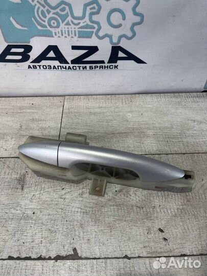 Ручка задней правой двери наружная Kia Rio 3