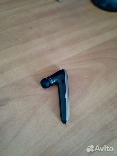 Продам блютуз гарнитуру Sony Ericsson