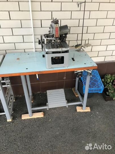 Петельная машина