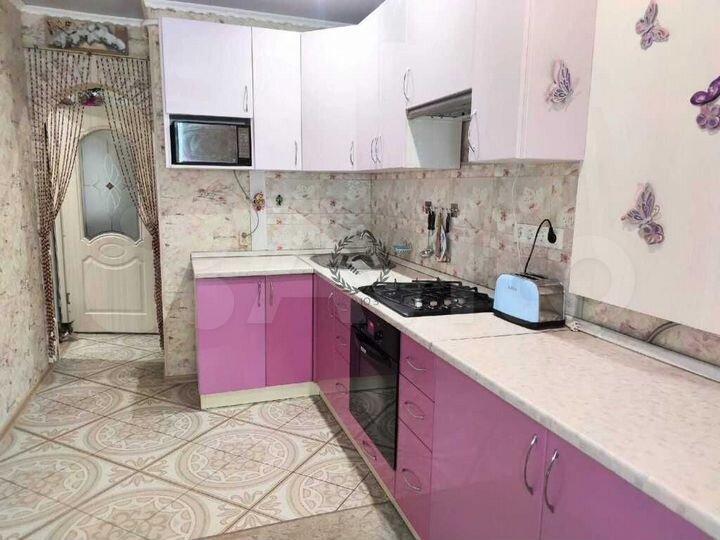 2-к. квартира, 50 м², 1/9 эт.