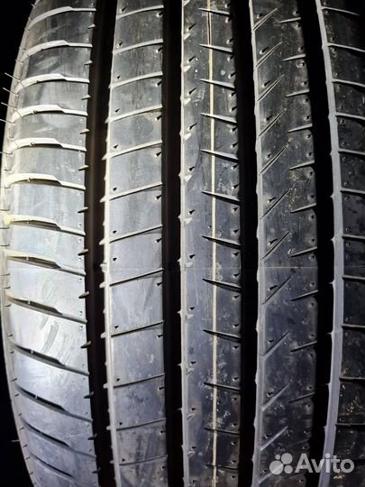 Bridgestone Alenza 001 215/65 R16 98H