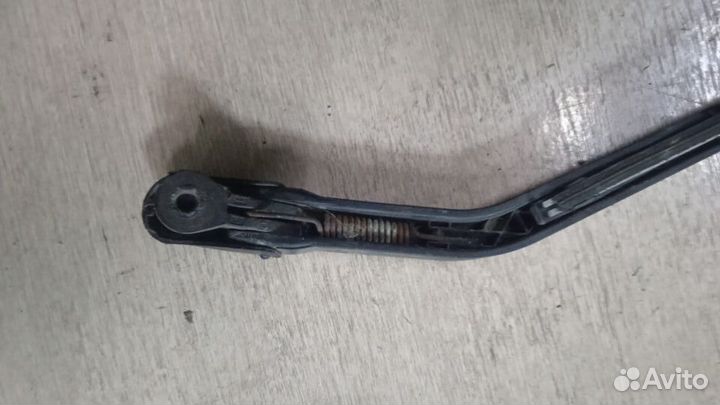 Поводок стеклоочистителя задний Fiat Punto 1.2