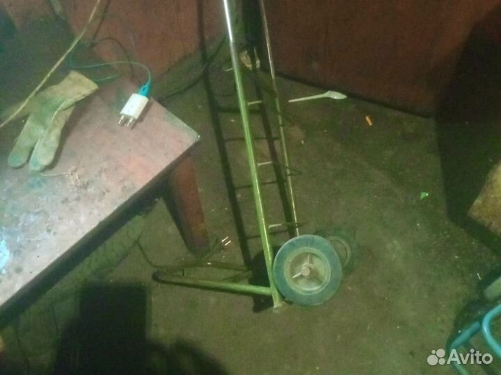 Базарные тележки