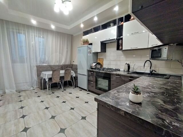 2-к. квартира, 71 м², 3/13 эт.